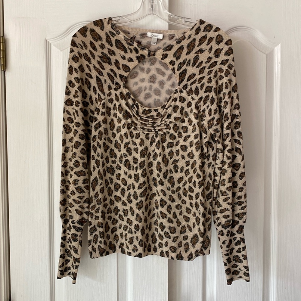 Animal print top size large